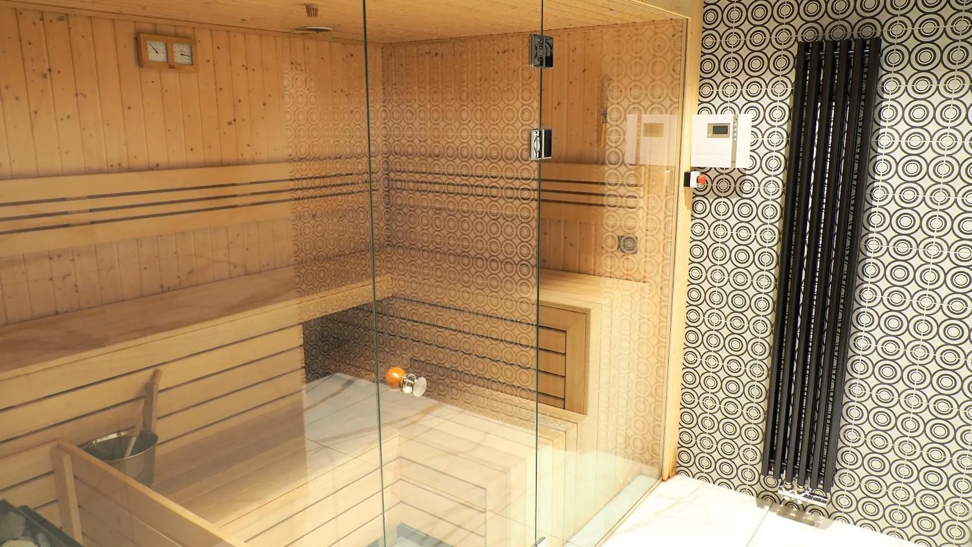 Japandi Sauna & Gym Apartment Gdansk